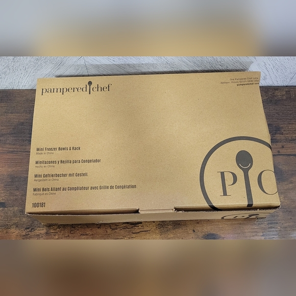 Pampered Chef Mini Freezer Bowls & Rack - Picture 2 of 2